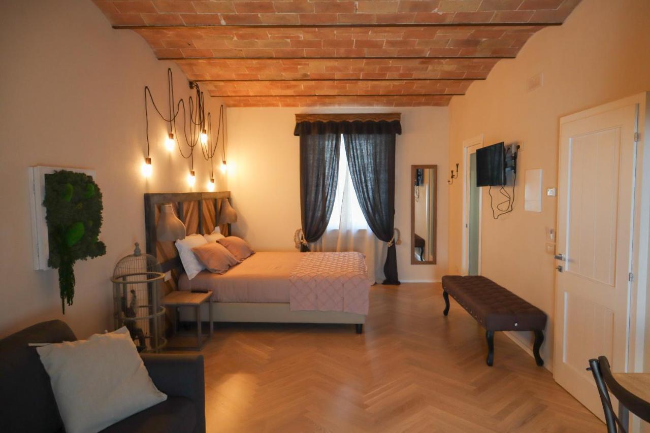 B&B La Taccola Castelnuovo di Val di Cecina Bagian luar foto
